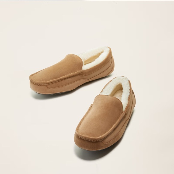 Australian Shearling Tread Moccasin - Picture 1 of 3
